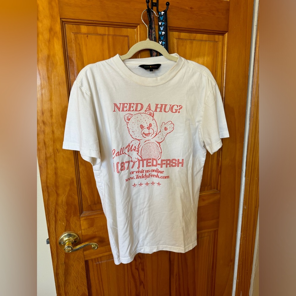 Teddy Fresh Streetwear Adult White Teddy Bear Tshirt, Size Small